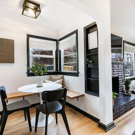 Picture Perfect Bungalow In The Heart Of Dt ונקובר מראה חיצוני תמונה