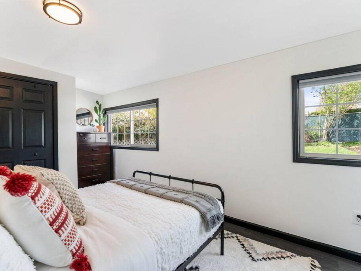 Picture Perfect Bungalow In The Heart Of Dt ונקובר מראה חיצוני תמונה