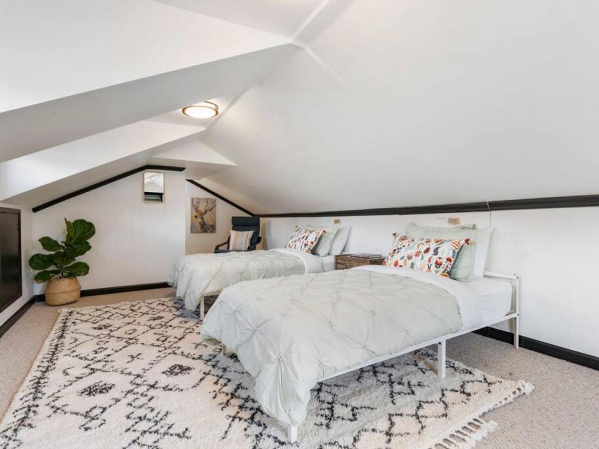 Picture Perfect Bungalow In The Heart Of Dt ונקובר מראה חיצוני תמונה