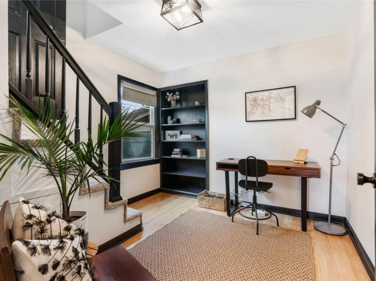 Picture Perfect Bungalow In The Heart Of Dt ונקובר מראה חיצוני תמונה